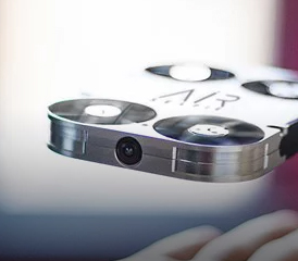 หมดยุคไม้เซลฟี! AirSelfie โดรนติดกล้องจิ๋วพกพาง่าย