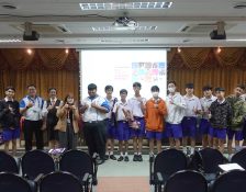 ม.6 โรงเรียนเซนต์ดอมินิกรับฟังแนะแนวการศึกษาต่อวิทยาลัยดุสิตธานี