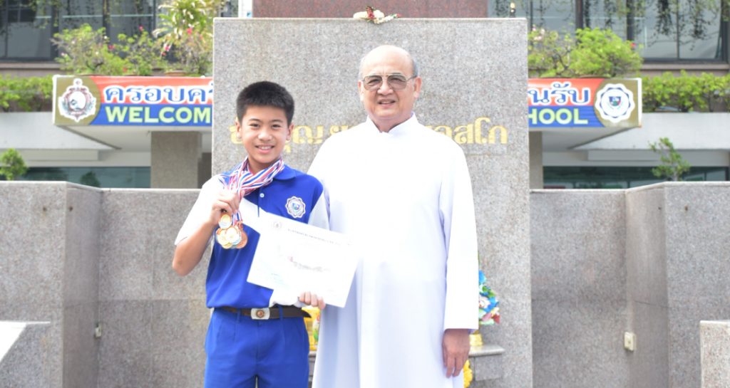 แชมป์ว่ายน้ำ รุ่น 11 ปี