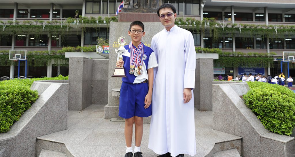 รองแชมป์ว่ายน้ำรุ่น 11 ปี