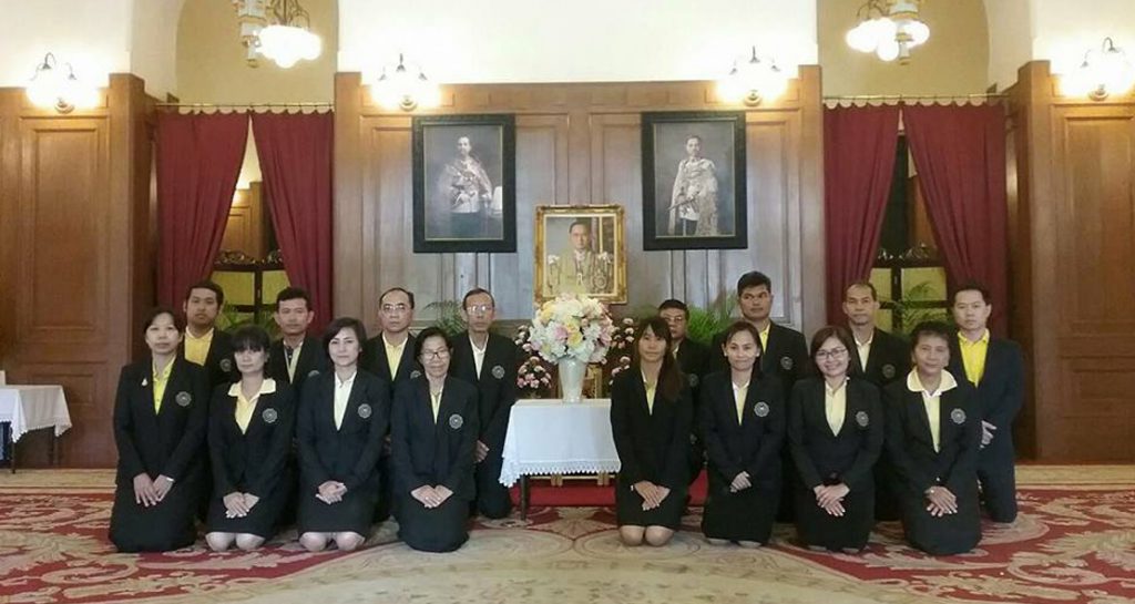 ครอบครัวเซนต์ดอมินิกร่วมลงนามถวายพระพร