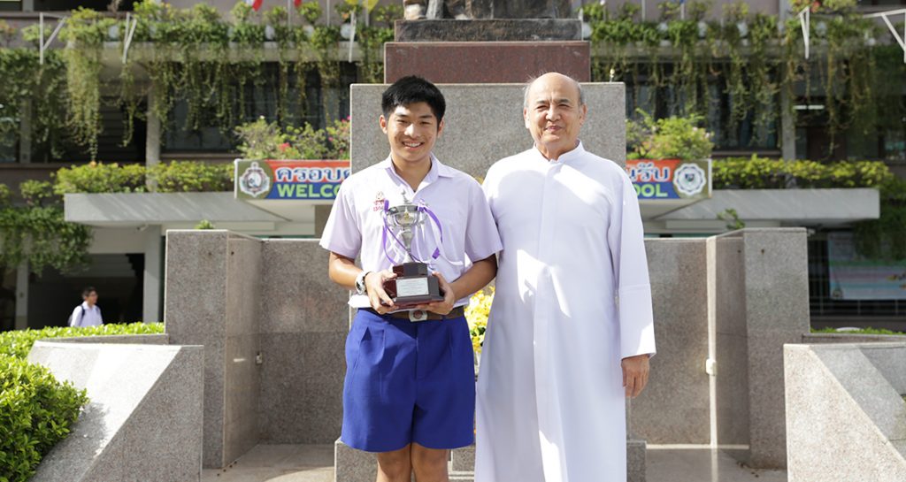 รองชนะเลิศถ้วยพระราชทานการแข่งขันยิงปืน