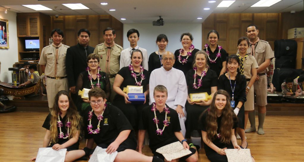 เซนต์ดอมินิกต้อนรับ Kapiti College