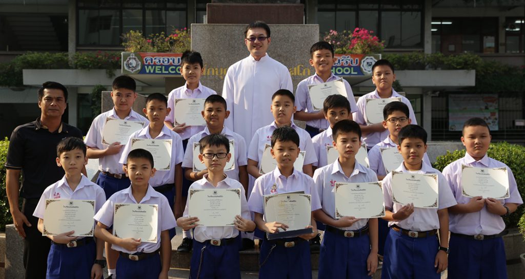 ประกวดการจัดห้องเรียน เข้าแถว เดินแถว ประพฤติดี ป.4-ป.6