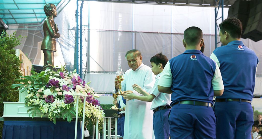 วันฉลองนักบุญดอมินิก ซาวีโอ