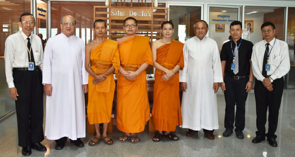 กิจกรรมส่งเสริมพัฒนาศีลธรรม ม.1, ม.4