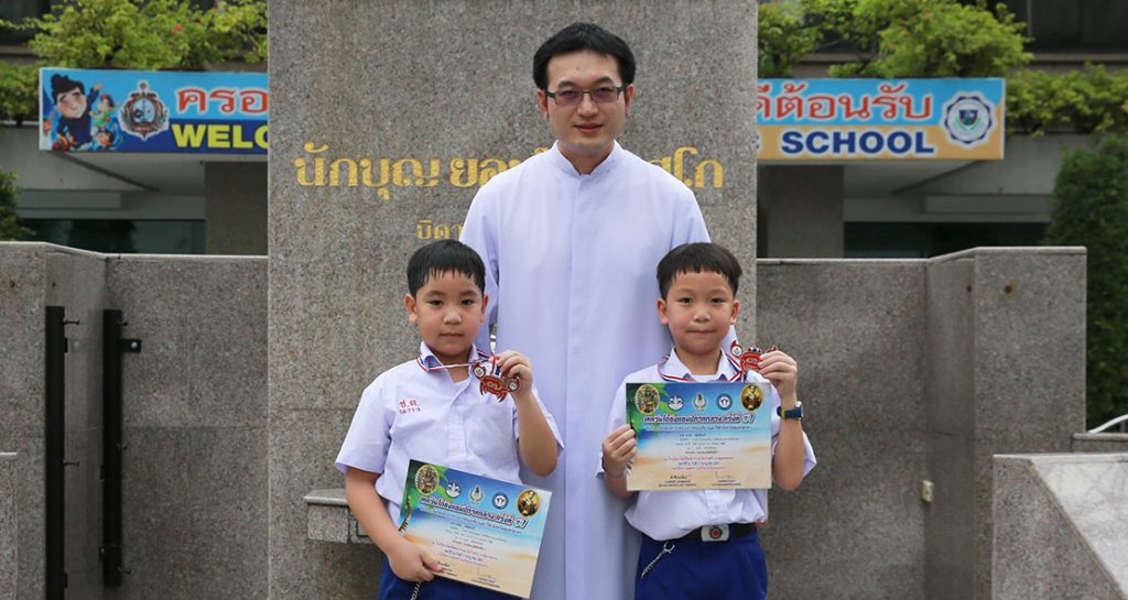 2 พี่น้อง รองแชมป์เทควันโด