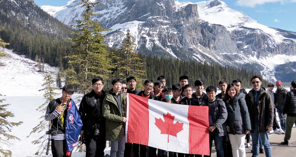 SPRING CAMP in CANADA