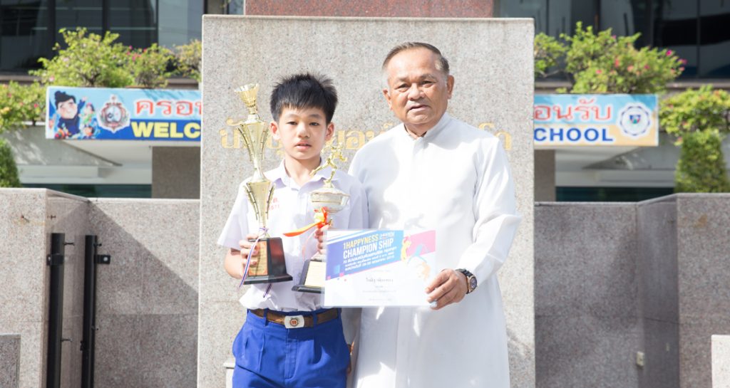 แชมป์แบดมินตัน-รองแชมป์วิ่งมาราธอน