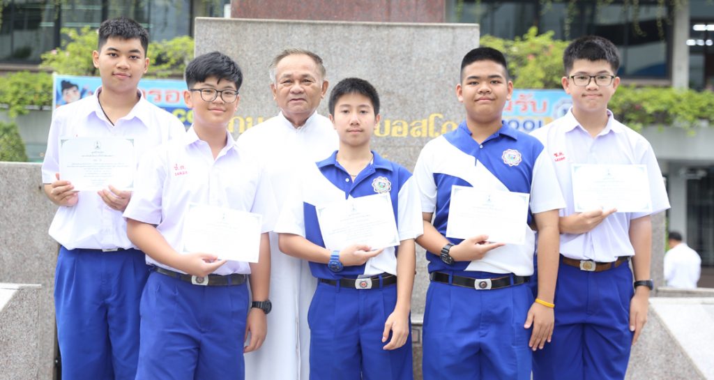 เศรษฐศาสตร์เพชรยอดมงกุฎ