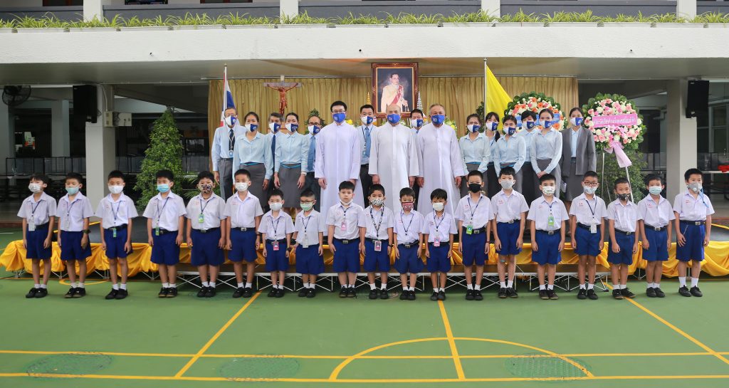 พิธีน้อมรำลึกเนื่องในวันคล้ายวันสวรรคตพระบาทสมเด็จพระบรมชนกาธิเบศร มหาภูมิพลอดุลยเดชมหาราช บรมนาถบพิตร