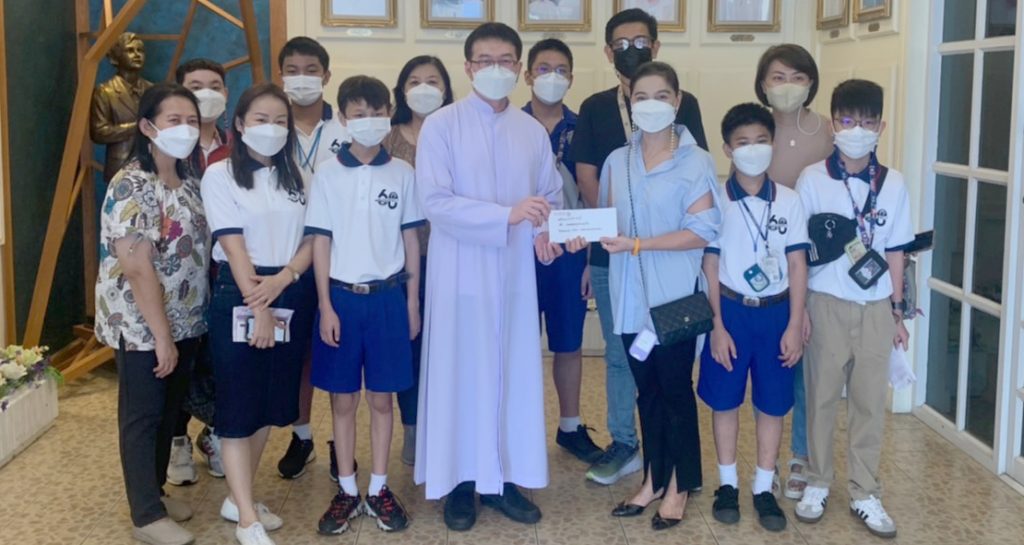 ป.6/1 SD 59 มอบเงินสนับสนุนการจัดกิจกรรมของโรงเรียน