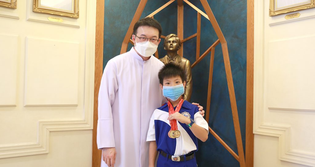 แชมป์ว่ายน้ำ ACEP