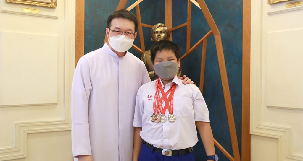 ชนะเลิศว่ายน้ำ ACEP