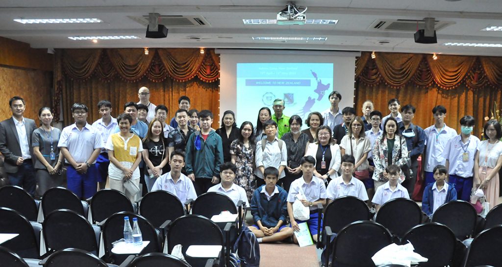 ประชุมผู้ปกครองและนักเรียนโครงการ SD English Summer Camp 2023