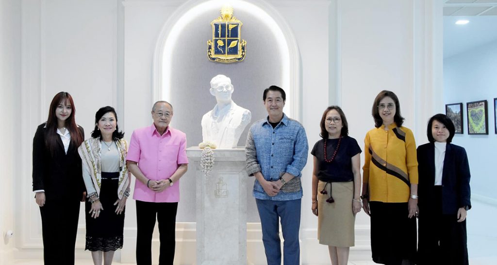 ศิษย์เก่าเซนต์ดอมินิกร่วมประชุมกับมูลนิธิชัยพัฒนา
