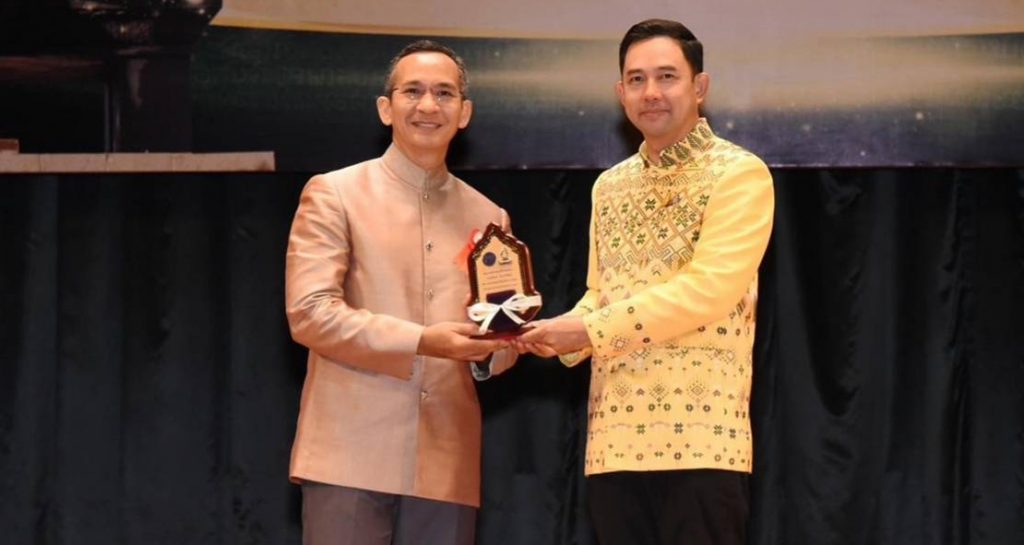ศิษย์เก่าคุณภาพ รับรางวัลผู้ใช้ภาษาไทยดีเด่น ประจำปี 2566