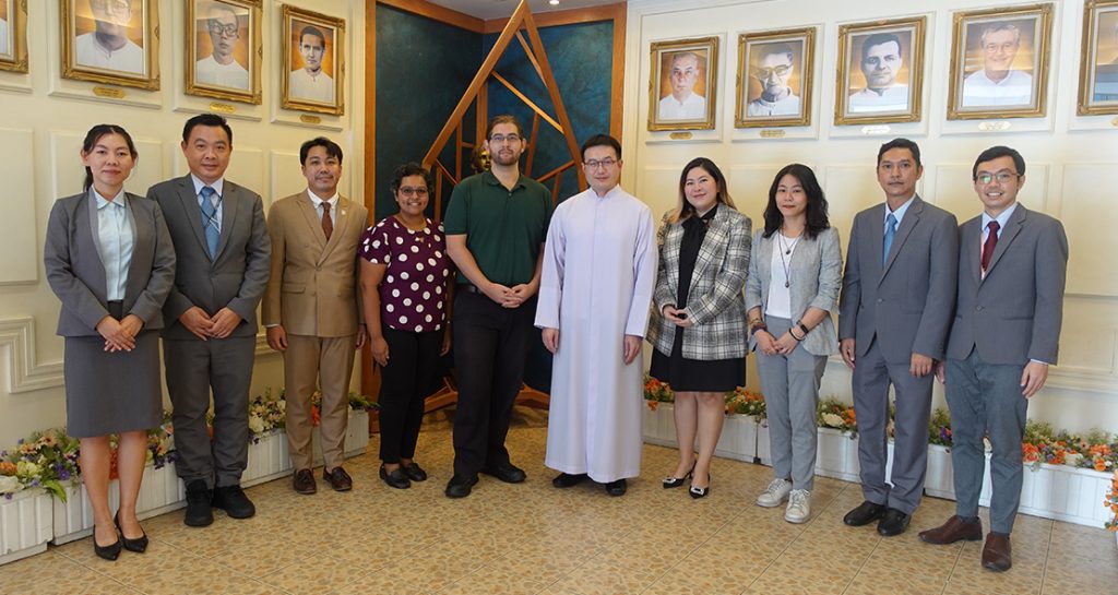 โรงเรียนเซนต์ดอมินิกต้อนรับคณะทำงาน Center for Evaluation & Monitoring (CEM)