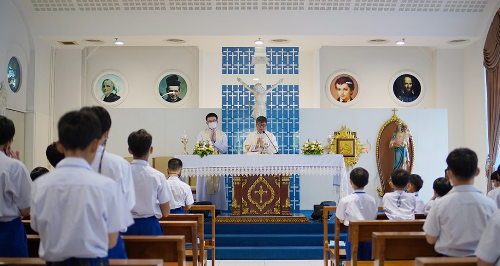 พิธีบูชาขอบพระคุณวันศุกร์ต้นเดือน