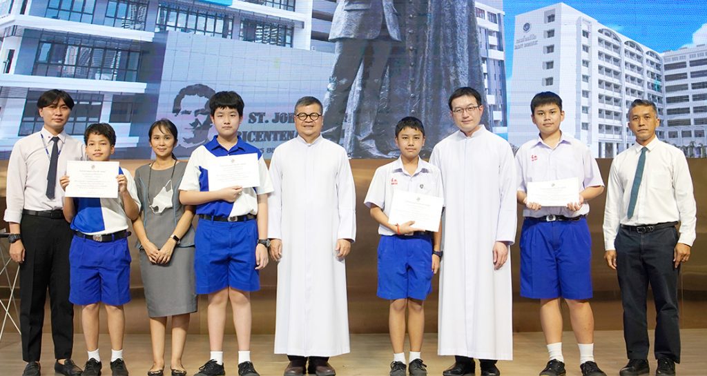 ตอบปัญหาสังคมรองชนะเลิศอันดับ 1