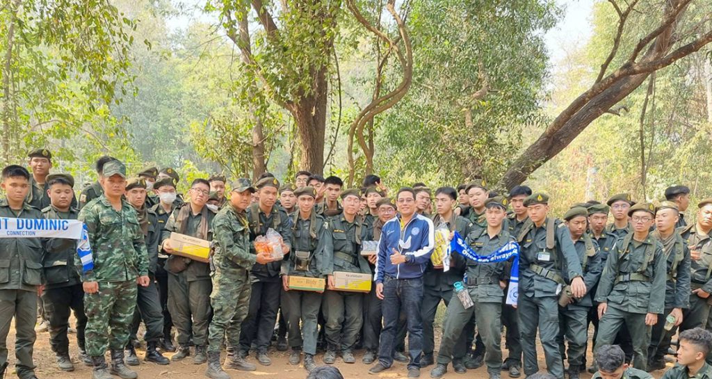 นักศึกษาวิชาทหารชั้นปีที่ 2 และ 3 ฝึกภาคสนาม