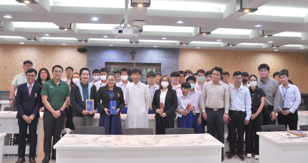 ม.2/2 อบรมเชิงปฏิบัติการ การทำสบู่แฮนด์เมดและการออกแบบบรรจุภัณฑ์