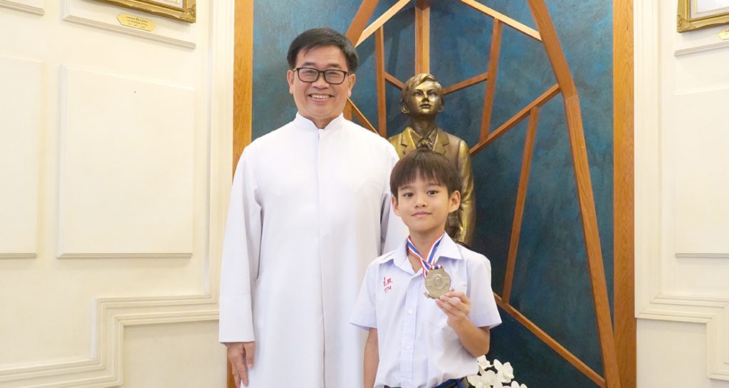 เหรียญเงินว่ายน้ำ