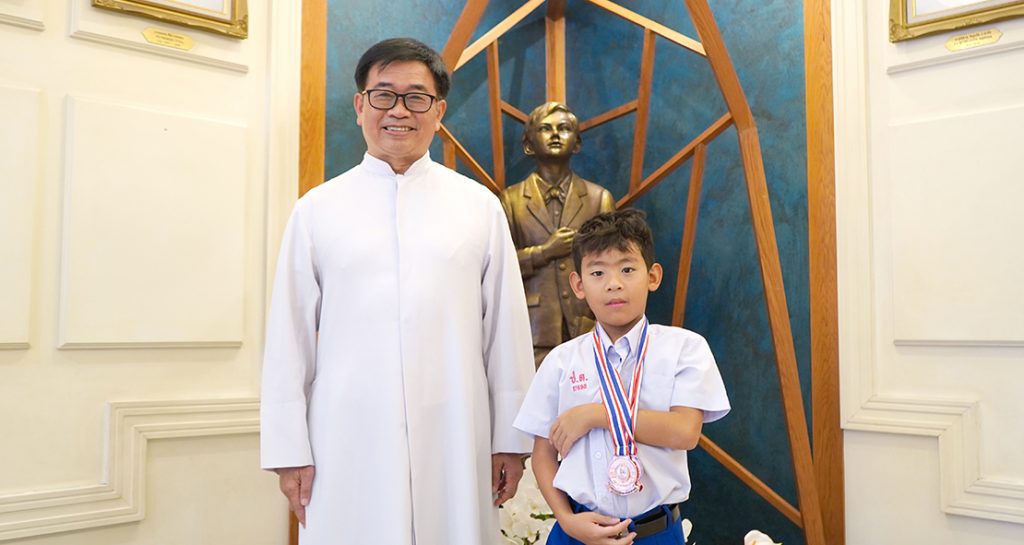 เหรียญทองแดงว่ายน้ำ