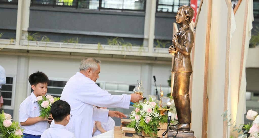 พิธีตรีวารเตรียมฉลองนักบุญดอมินิก ซาวีโอ องค์อุปถัมภ์ของโรงเรียนวันที่หนึ่ง “ดอมินิก… แบบอย่างของการเชื่อฟัง”