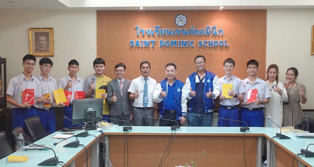 ม.6 ฟังบรรยาย “เตรียมพร้อม TCAS สายวิทยาศาสตร์การแพทย์”