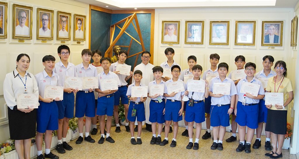นักเรียนเข้าร่วมโครงการภาษาและวัฒนธรรมจีน ณ นครเฉิงตู