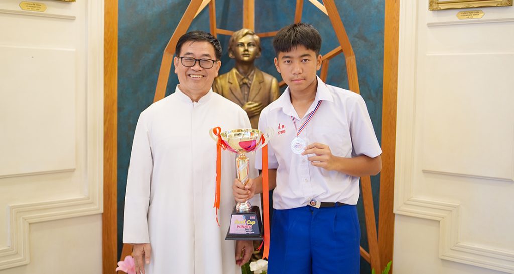 แชมป์ฟุตบอล รุ่น 14 ปี
