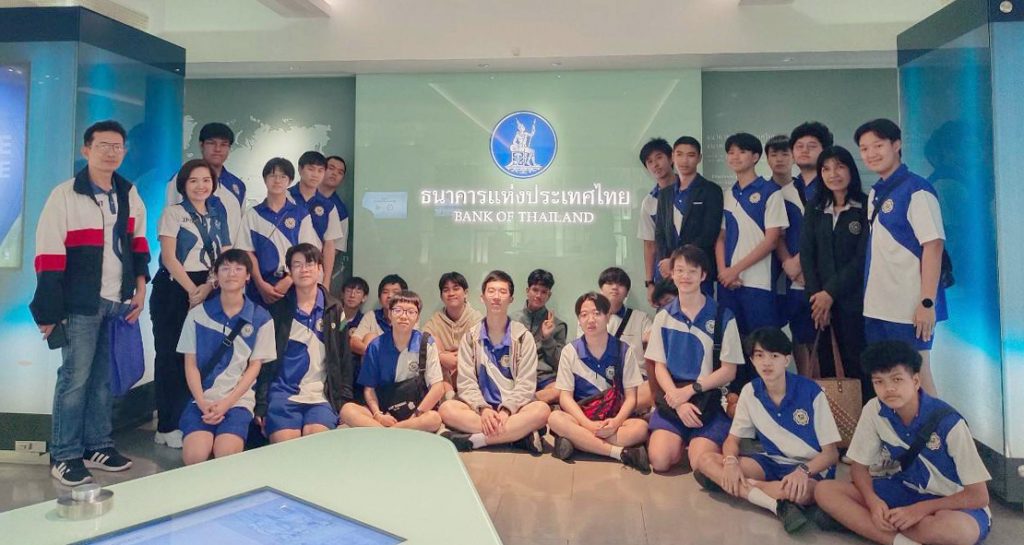 กลุ่มสาระการเรียนรู้สังคมฯ จัดกิจกรรม “การเงินการลงทุน” ปีการศึกษา 2567