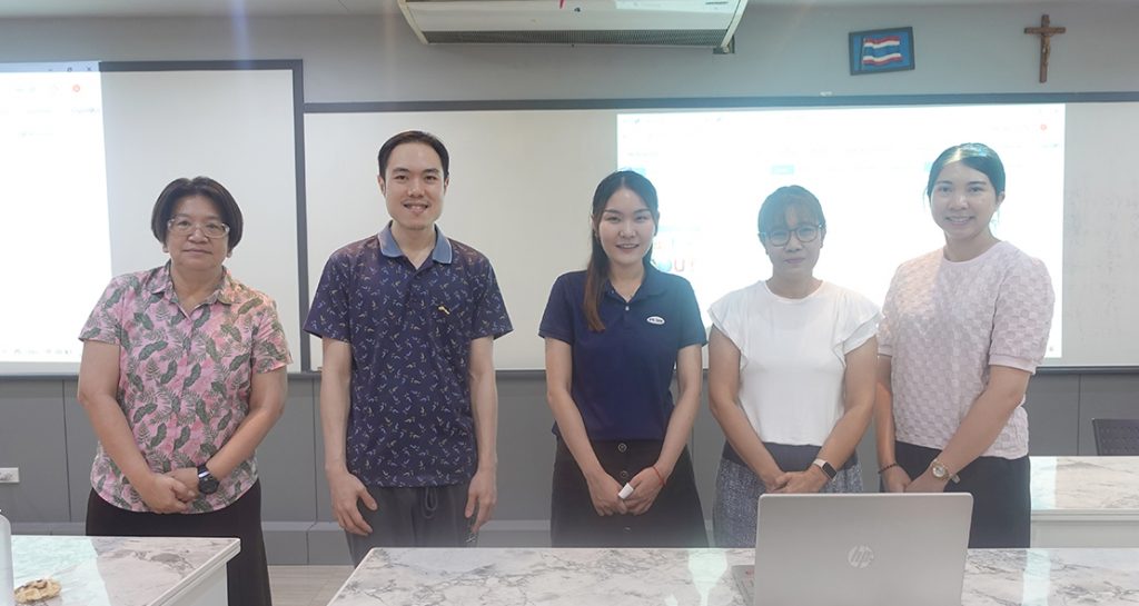 อบรมสื่อการสอน Talk about Travel วิชาภาษาอังกฤษธุรกิจ
