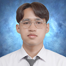 นายวัทธิกร ครอบทอง
