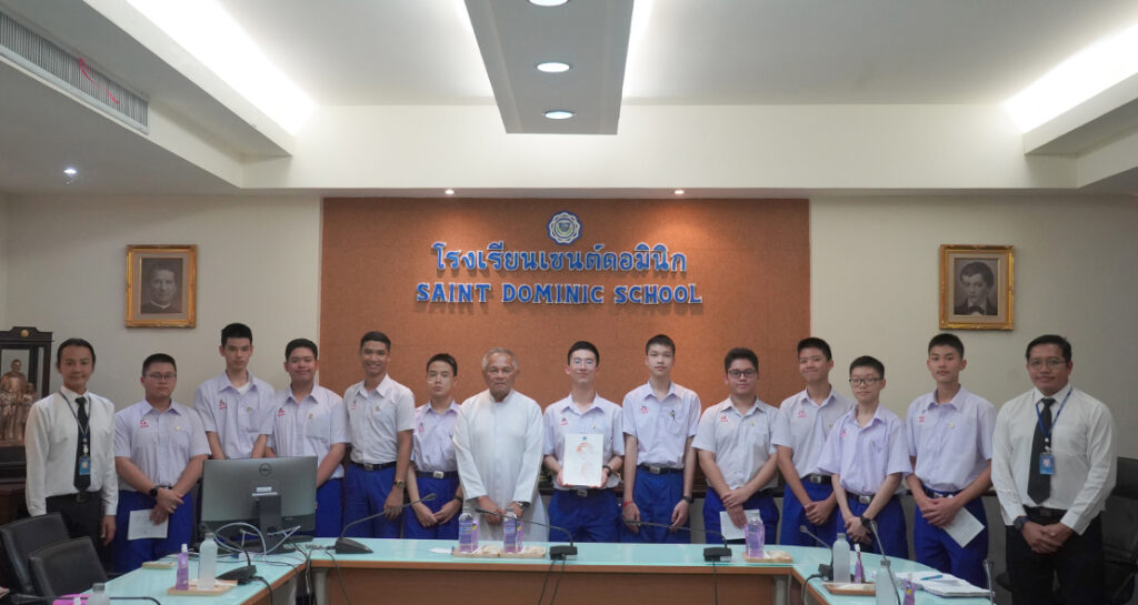 คณะกรรมการนักเรียน ปีการศึกษา 2568 ปฏิญาณตนเข้ารับตำแหน่ง