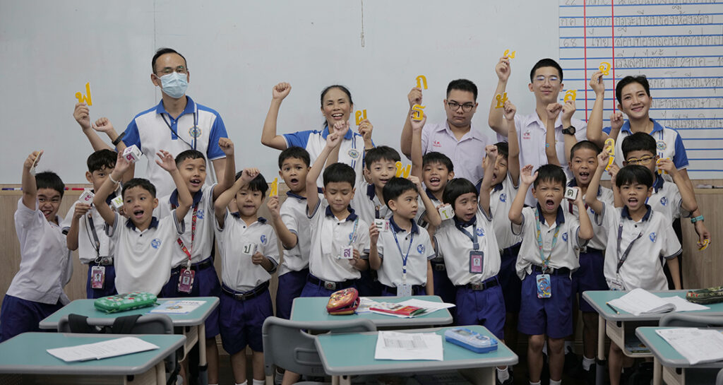 กลุ่มสาระฯ ภาษาไทยและคณะกรรมการนักเรียน 2568 จัดโครงการส่งเสริมการอ่าน-พี่พาน้องอ่าน