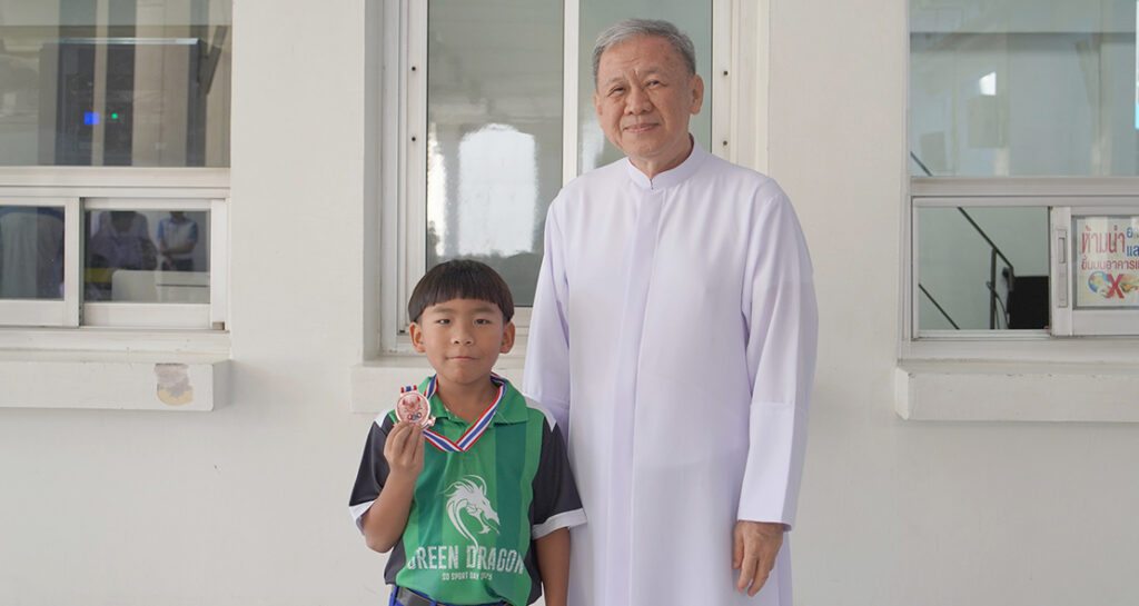 เหรียญทองแดงว่ายน้ำ