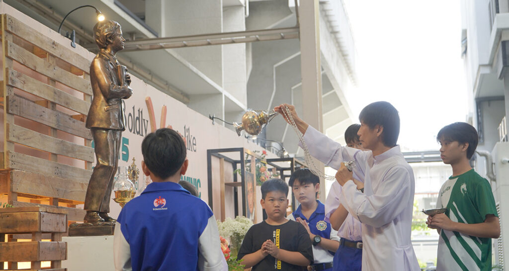 พิธีตรีวารเตรียมฉลองนักบุญดอมินิก ซาวีโอ องค์อุปถัมภ์ของโรงเรียนวันที่สาม “ดอมินิก…แบบอย่างของการรับผิดชอบหน้าที่อย่างดี”