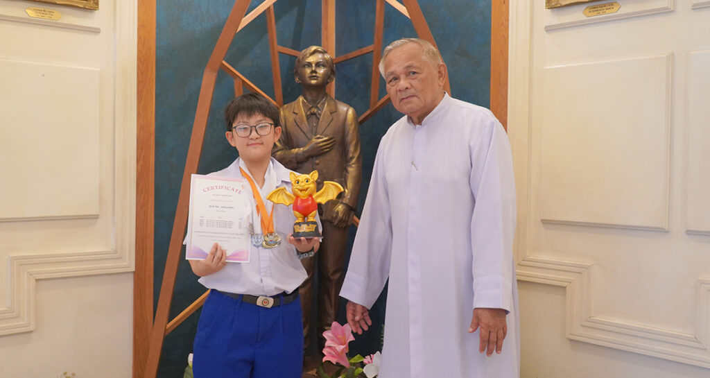 เหรียญทองว่ายน้ำ