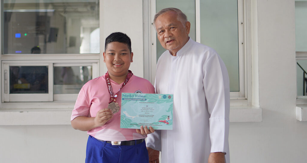 เหรียญทองแดง เทควันโด ประเภทต่อสู้