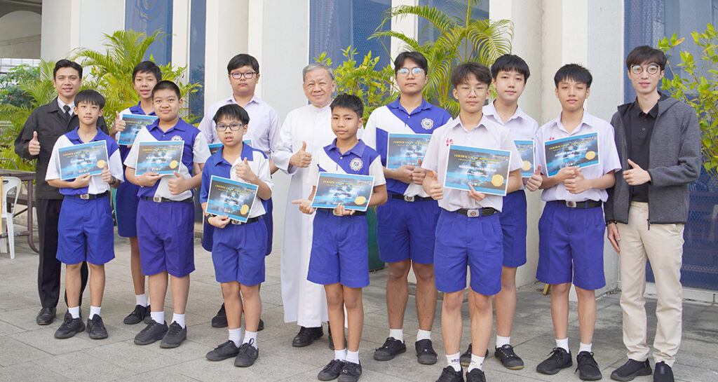 เหรียญทองแข่งขันวงดนตรีระดับชาติ
