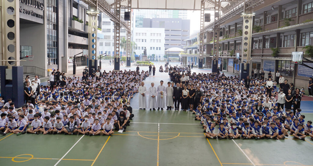 เจ้าคณะนักบวชซาเลเซียนแขวงประเทศไทย เยี่ยมโรงเรียนเซนต์ดอมินิกอย่างเป็นทางการ ประจำปีการศึกษา 2568