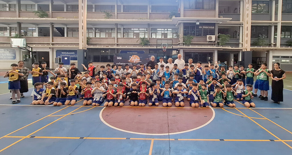ที่ปรึกษาอัคราธิการซาเลเซียน ประเทศอิตาลี เยี่ยมชมโรงเรียนเซนต์ดอมินิก