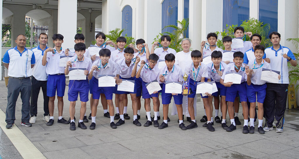 รองชนะเลิศอันดับ 2 ฟุตซอล รุ่น 14 ปี