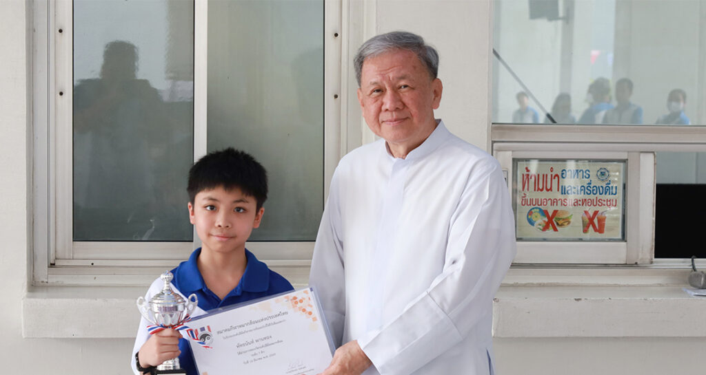 รองชนะเลิศอันดับ 2 แข่งขันหมากล้อม