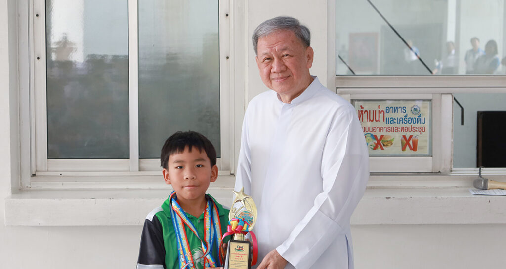 เหรียญเงินว่ายน้ำ