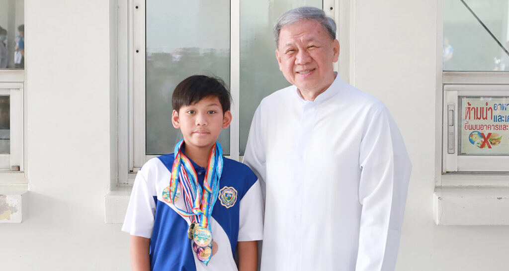 เหรียญทองว่ายน้ำ