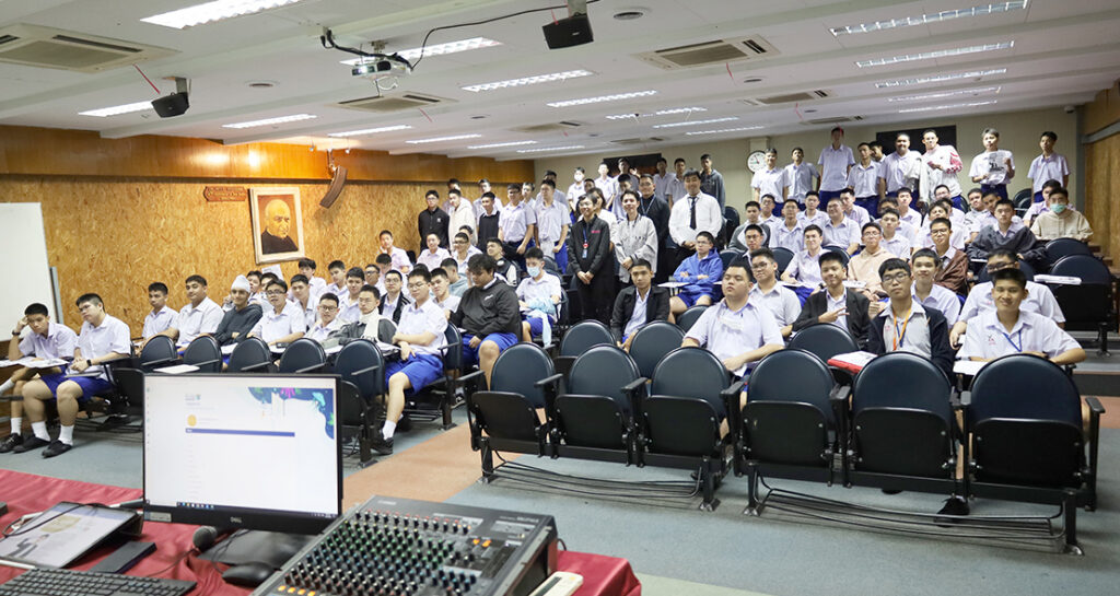 ม.6 เรียนรู้เทคนิคการเตรียมสอบ TGAT2 TGAT3 A-Level สังคมศึกษา กับสถาบันเตรียมโดม