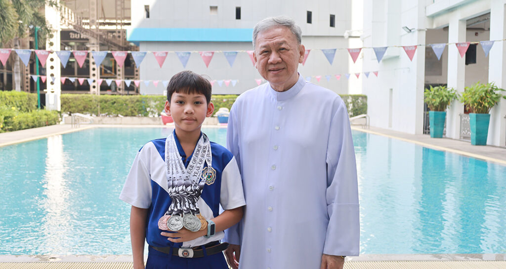 6 เหรียญว่ายน้ำ รุ่น 11 ปี